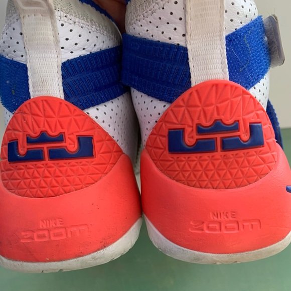 - Nike LeBron Soldier 11 Ultramarine Y 6.5 White Salmon Blue - Picture 7 of 10